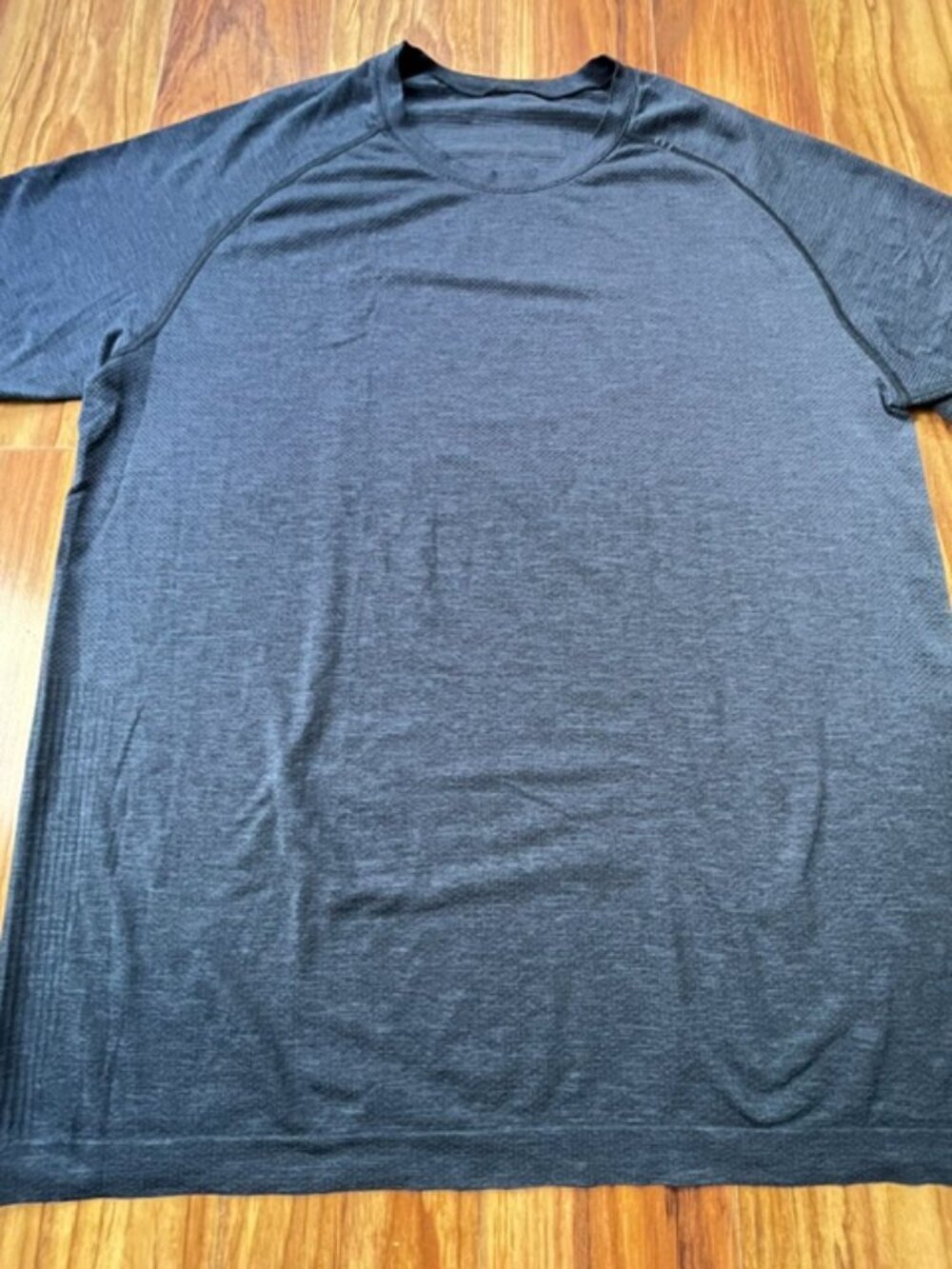 Lululemon Men's Short Sleeve Athletic Crew Neck Shirt Top, Blue, Large Size